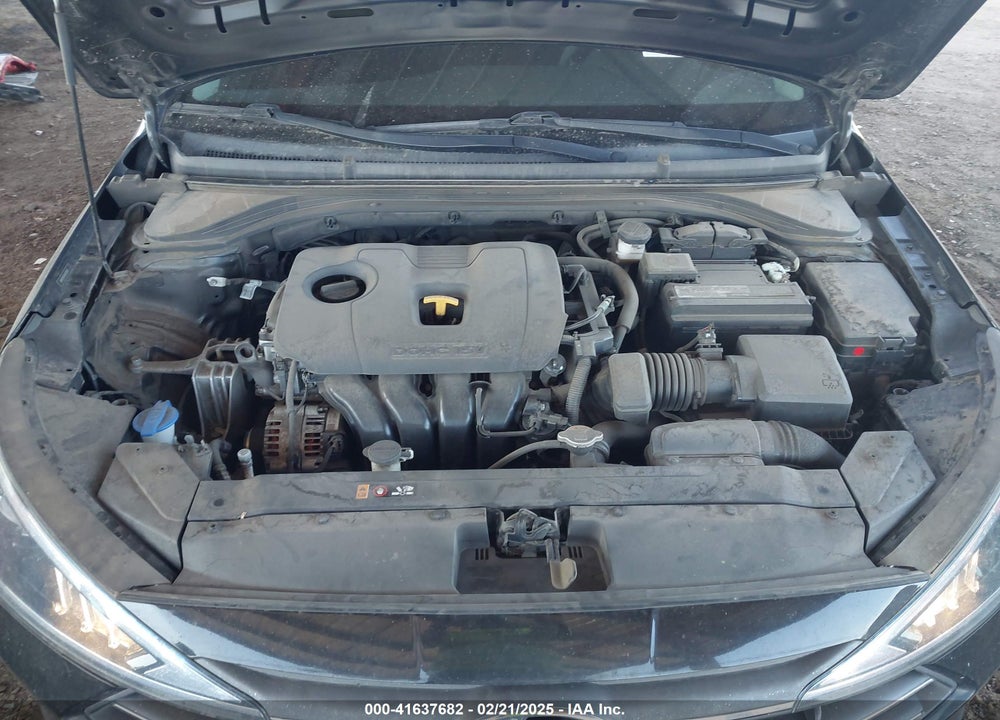 2020 HYUNDAI ELANTRA VIN: 5NPD74LF9LH593675