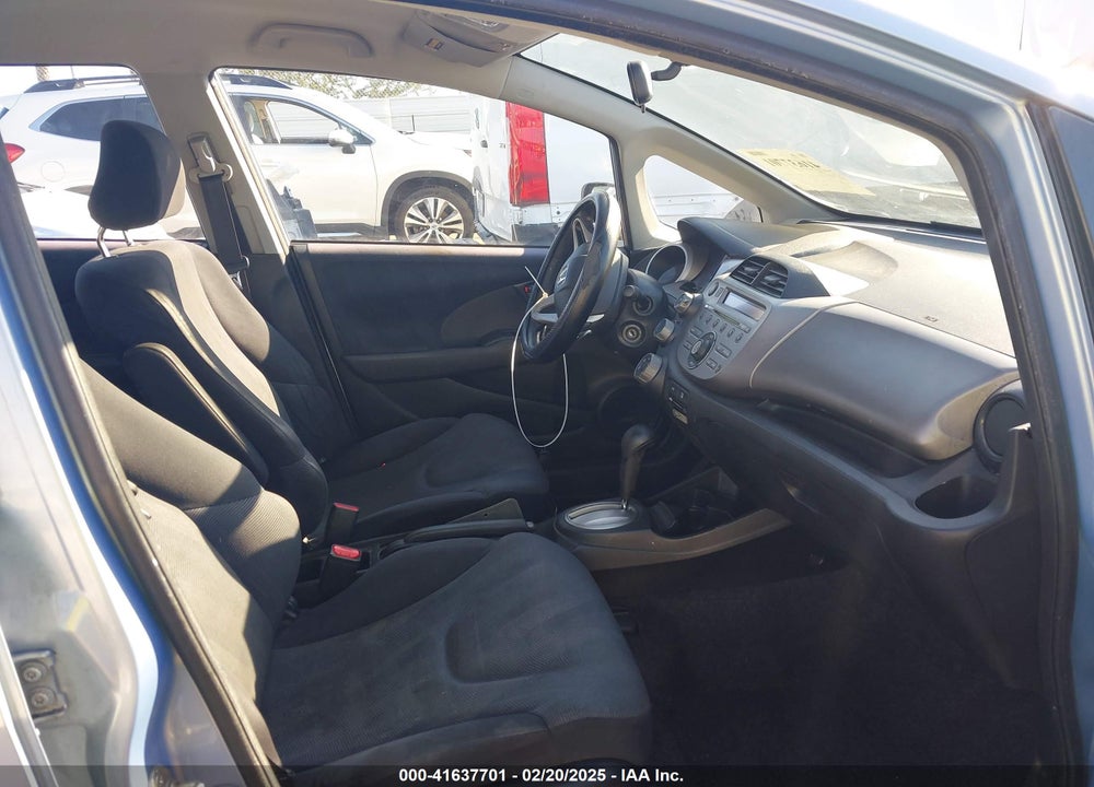 2010 HONDA FIT SPORT VIN: JHMGE8H40AC025713