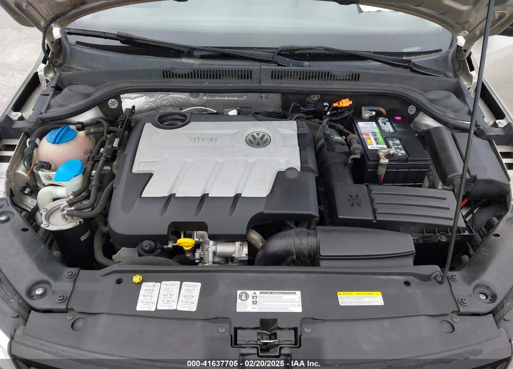2014 VOLKSWAGEN JETTA VIN: 3VWLL7AJ6EM330604