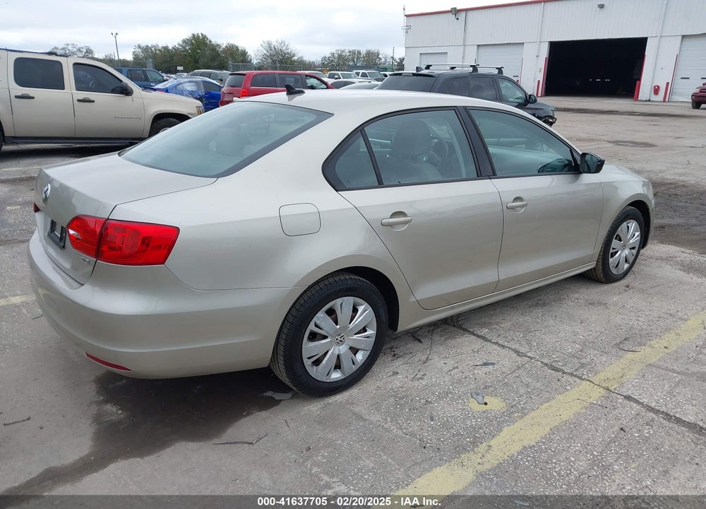 2014 VOLKSWAGEN JETTA VIN: 3VWLL7AJ6EM330604