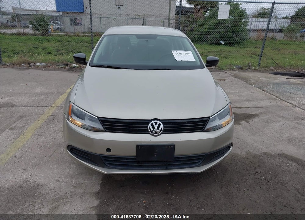 2014 VOLKSWAGEN JETTA VIN: 3VWLL7AJ6EM330604