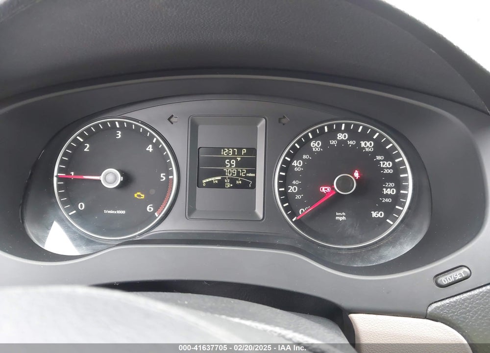 2014 VOLKSWAGEN JETTA VIN: 3VWLL7AJ6EM330604