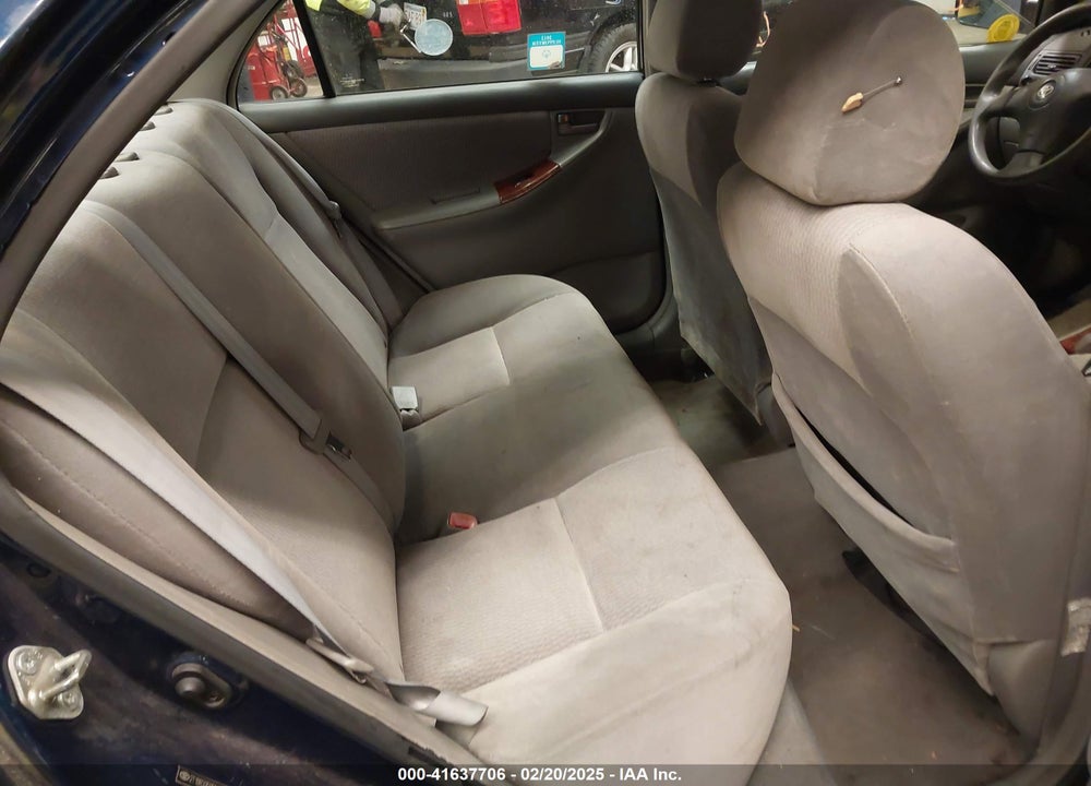 2005 TOYOTA COROLLA LE VIN: 2T1BR32E05C465366