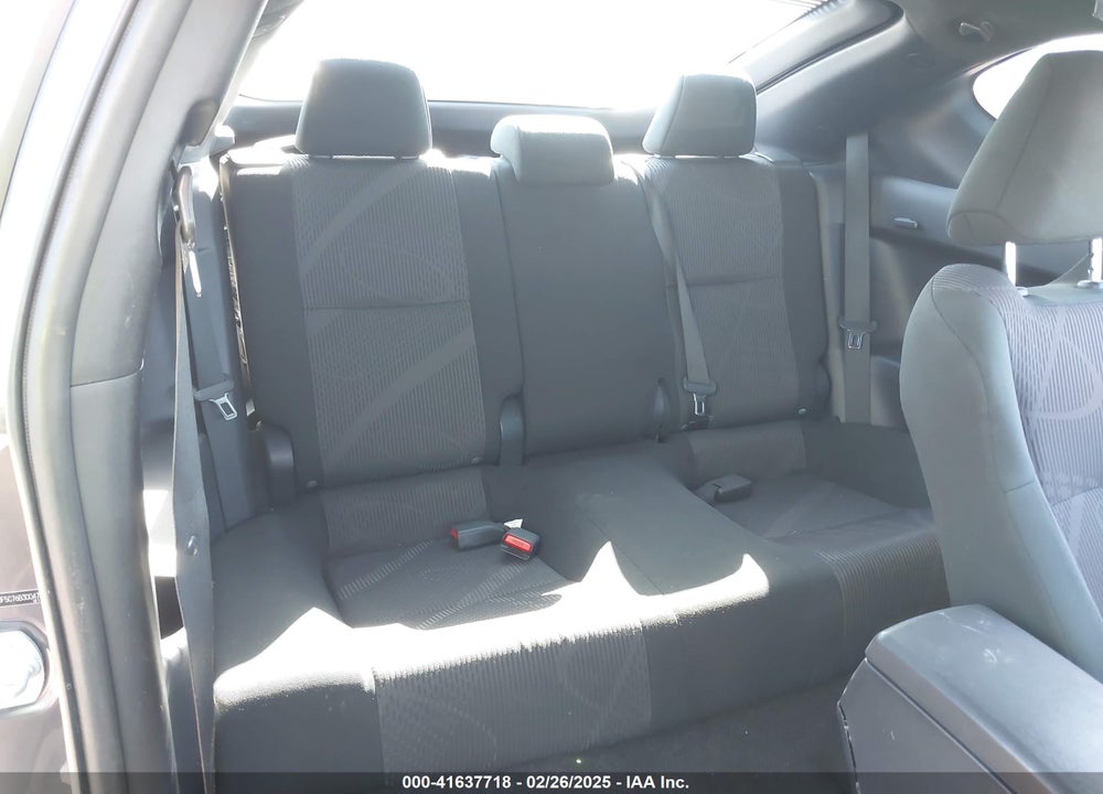 2011 TOYOTA SCION TC VIN: JTKJF5C76B3004704