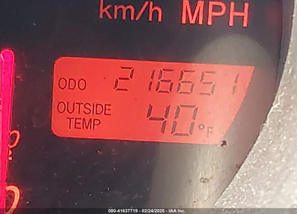 2003 TOYOTA MATRIX/XR VIN: 2T1KR32E63C037332