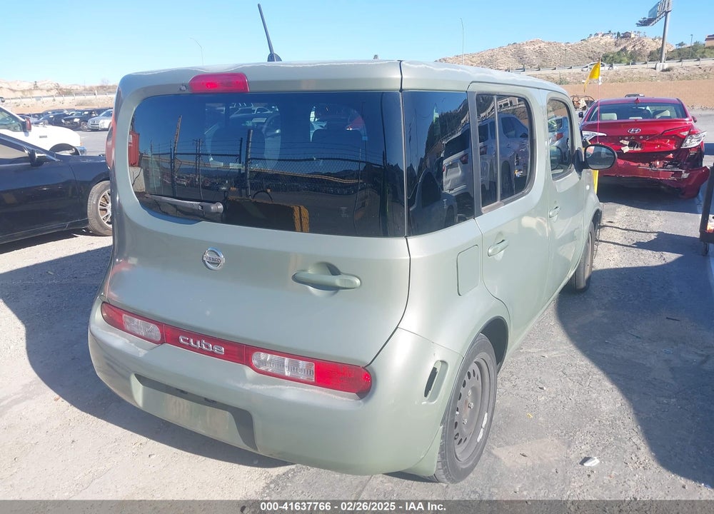 2010 NISSAN CUBE 1.8S VIN: JN8AZ2KR5AT168092