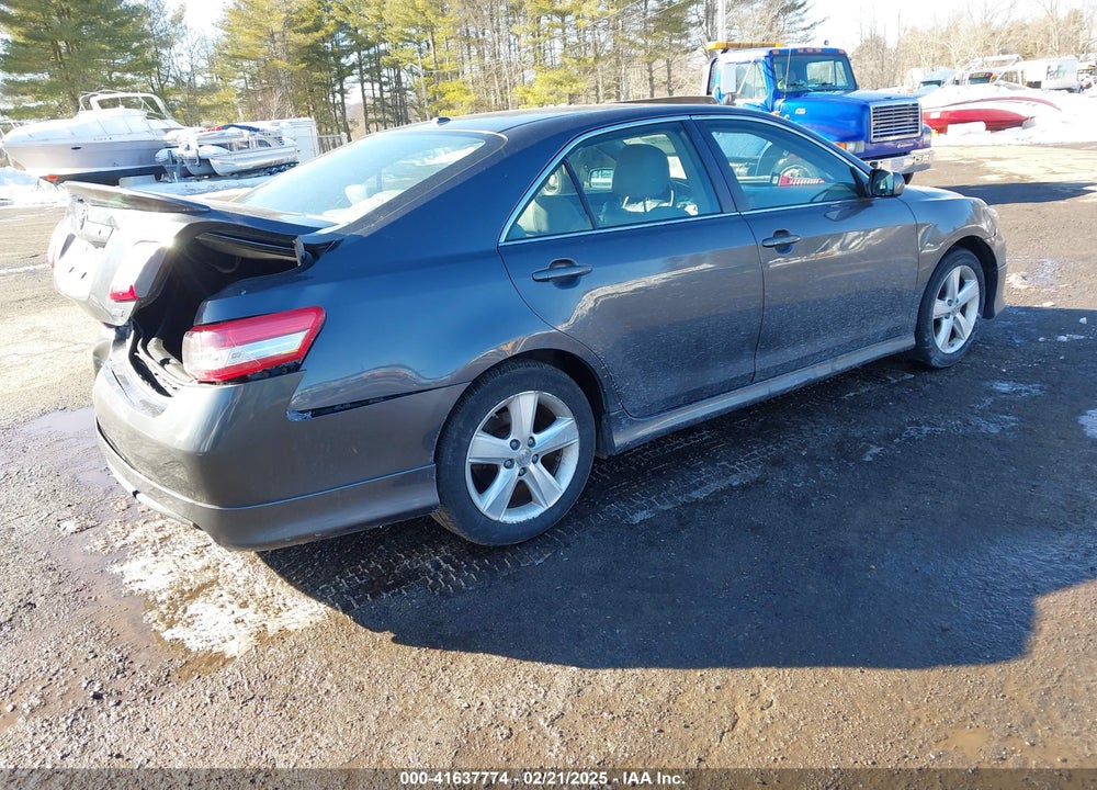 2011 TOYOTA CAMRY SE VIN: 4T1BF3EK8BU225471