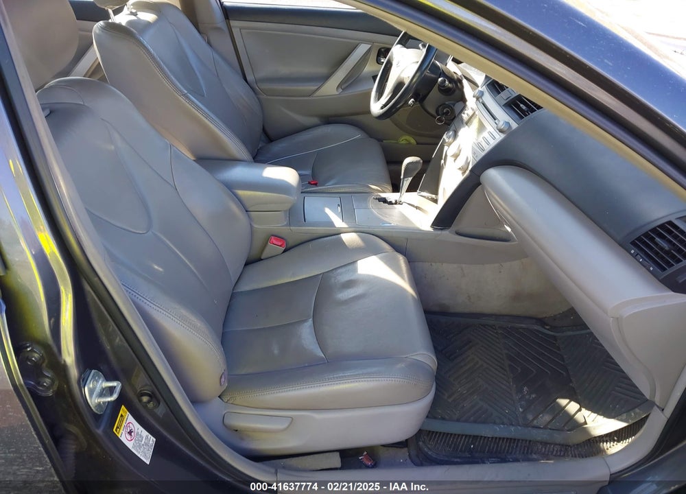 2011 TOYOTA CAMRY SE VIN: 4T1BF3EK8BU225471