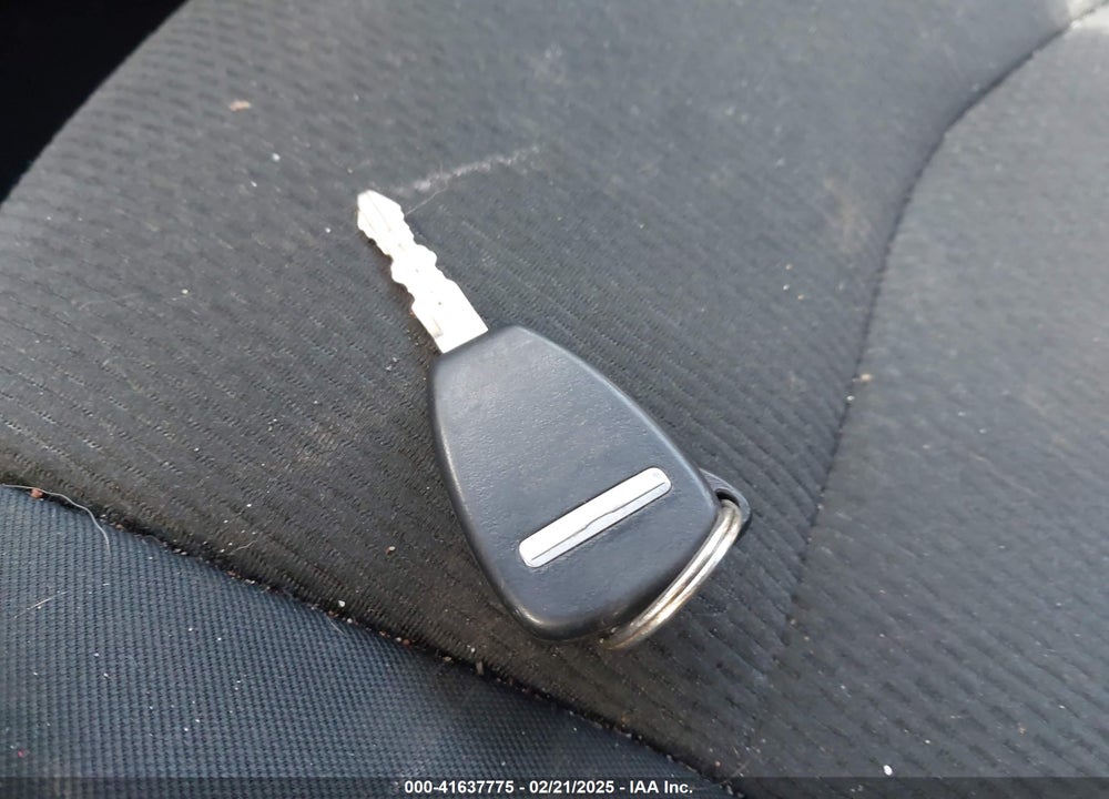 2011 CHRYSLER 200 VIN: 1C3BC1FB9BN533313