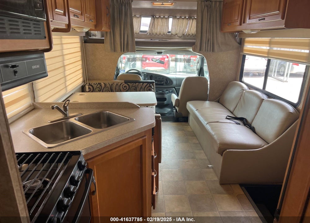 2008 FORD E-350 CUTAWAY VIN: 1FDWE35S88DB04193