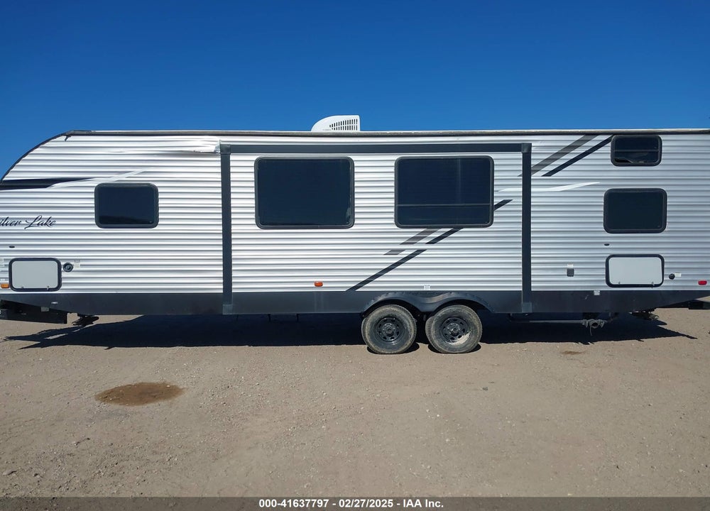 2022 KEYSTONE EAST TO WEST SILVER LAKE TRAVEL TRAILER VIN: 5ZT2SKSB1N9007649