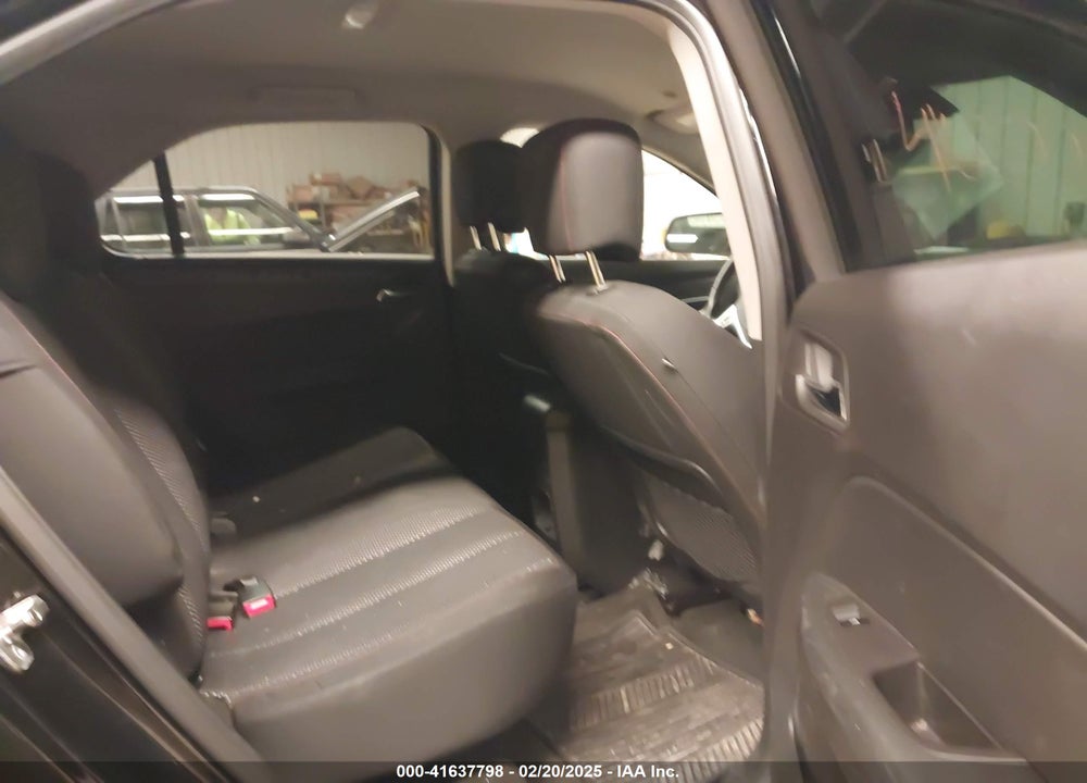 2011 CHEVROLET EQUINOX 1LT VIN: 2GNALDEC6B1270046