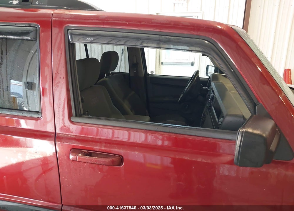 2007 JEEP COMMANDER VIN: 1J8HG48K17C669942