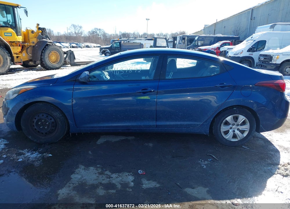2016 HYUNDAI ELANTRA SE VIN: KMHDH4AE6GU523436