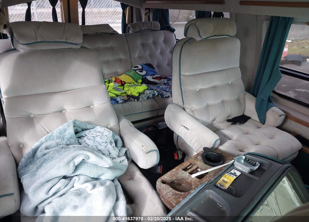 1992 FORD ECONOLINE E150 VAN VIN: 1FDEE14NXNHA02328