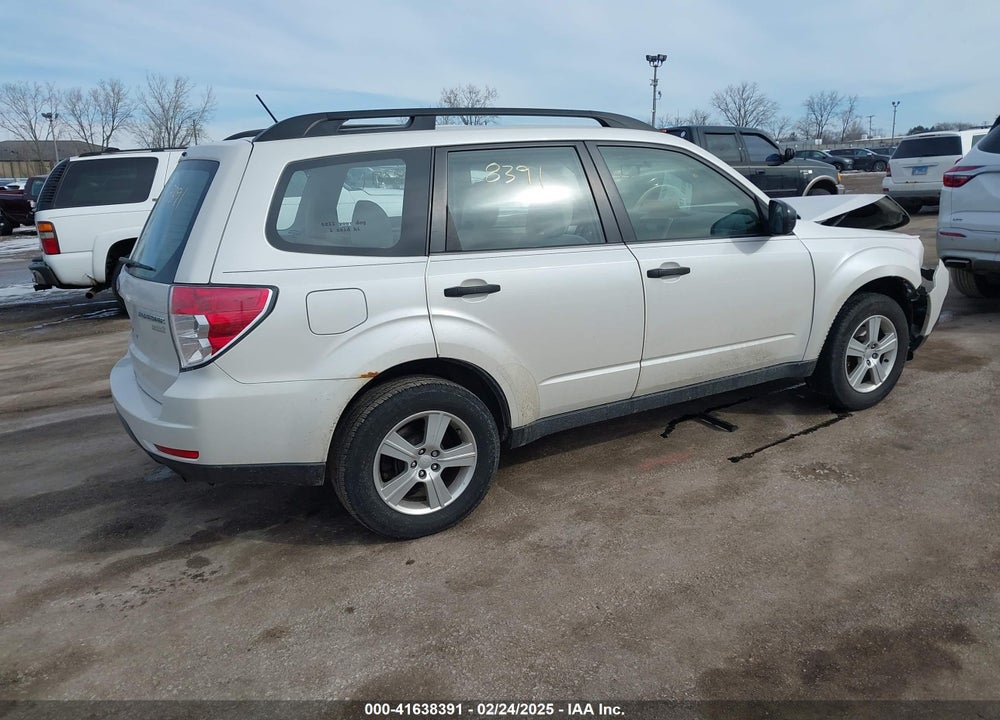 2013 SUBARU FORESTER VIN: JF2SHABC6DH435211