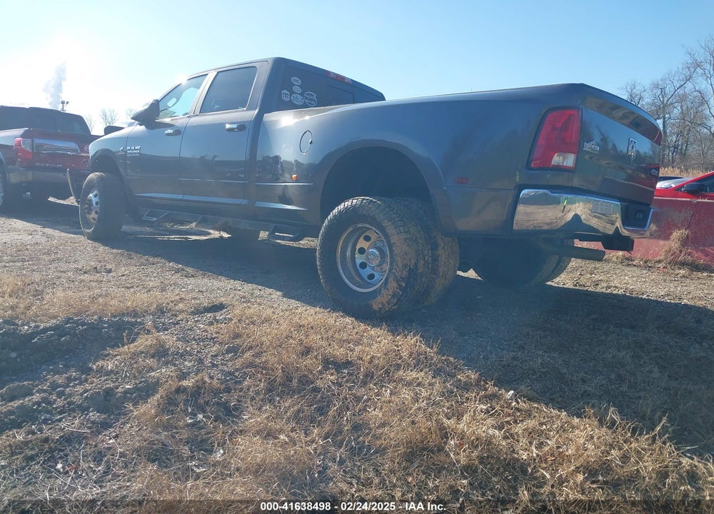 2015 RAM 3500 BIG HORN VIN: 3C63RRHL2FG618843