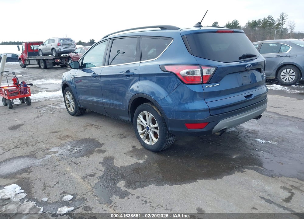 2018 FORD ESCAPE SE VIN: 1FMCU9GD9JUA38671