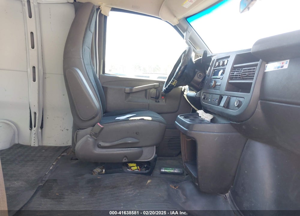 2021 CHEVROLET EXPRESS CARGO RWD 2500 REGULAR WHEELBASE WT VIN: 1GCWGAF77M1249962