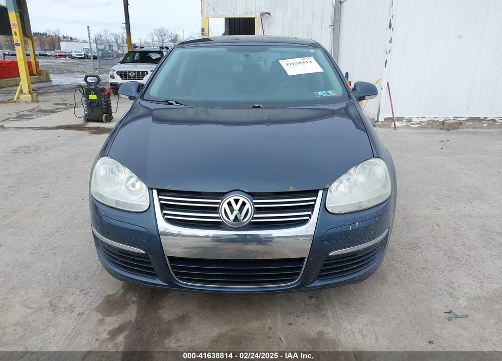 2009 VOLKSWAGEN JETTA VIN: 3VWRM71K09M022320