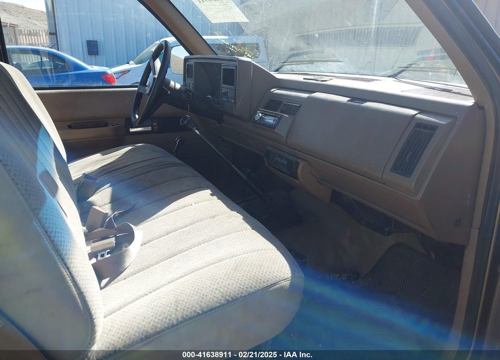 1994 CHEVROLET GMT-400 K2500 VIN: 1GCFK24K3RE207901