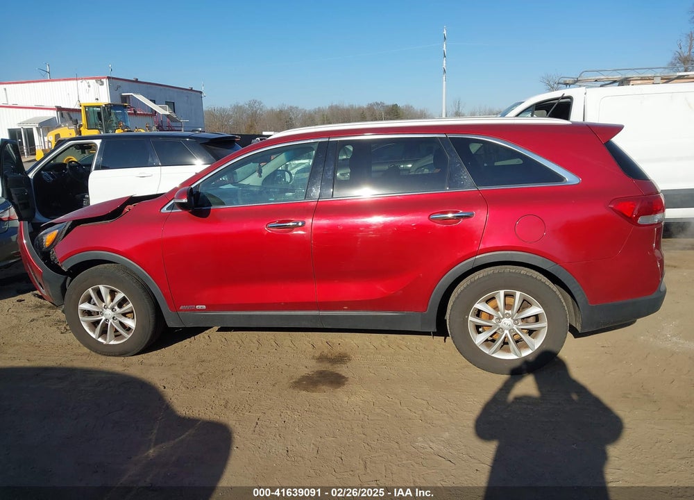 2018 KIA SORENTO VIN: 5XYPGDA53JG425123