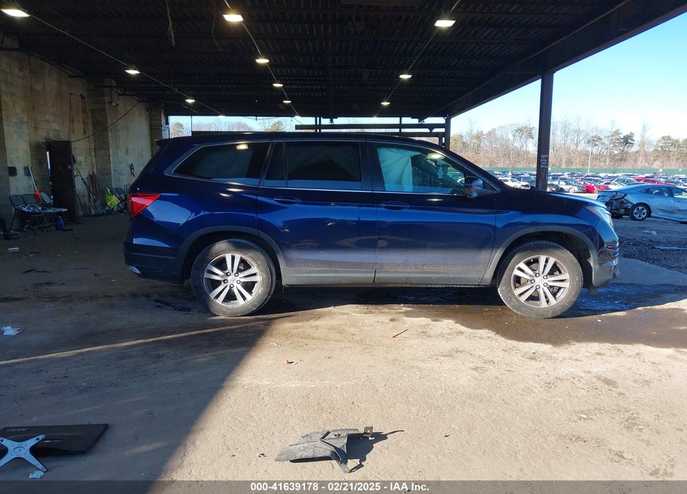 2018 HONDA PILOT VIN: 5FNYF6H50JB031191
