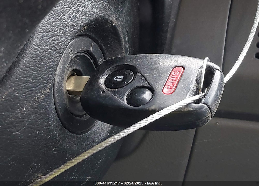 2009 HONDA CIVIC LX VIN: 19XFA16529E043405