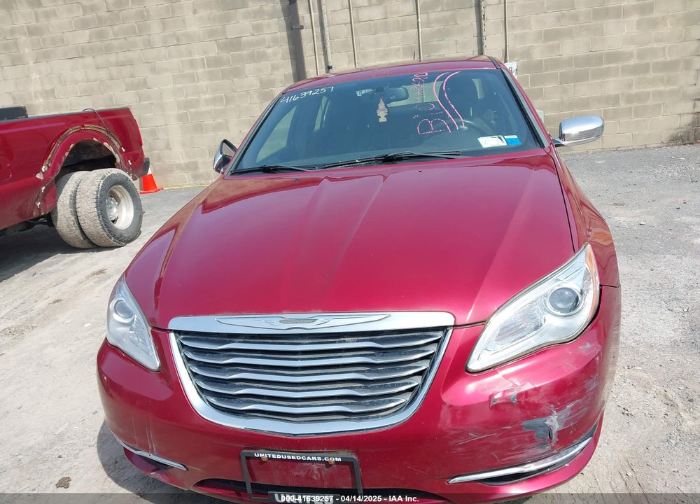 2013 CHRYSLER 200 VIN: 1C3CCBCG5DN573806