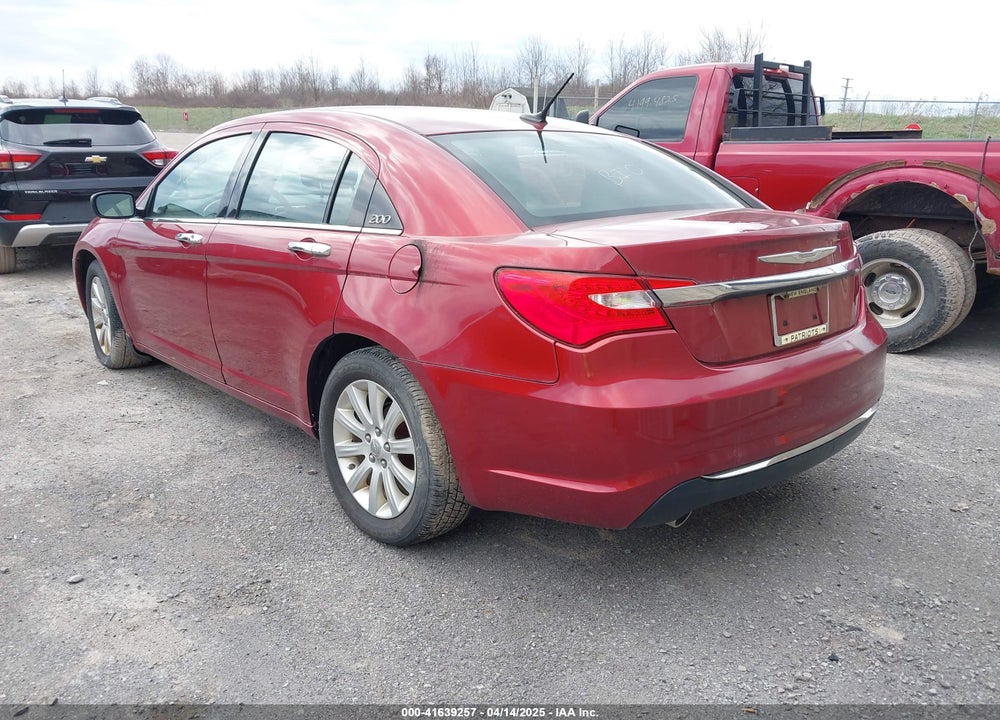 2013 CHRYSLER 200 VIN: 1C3CCBCG5DN573806