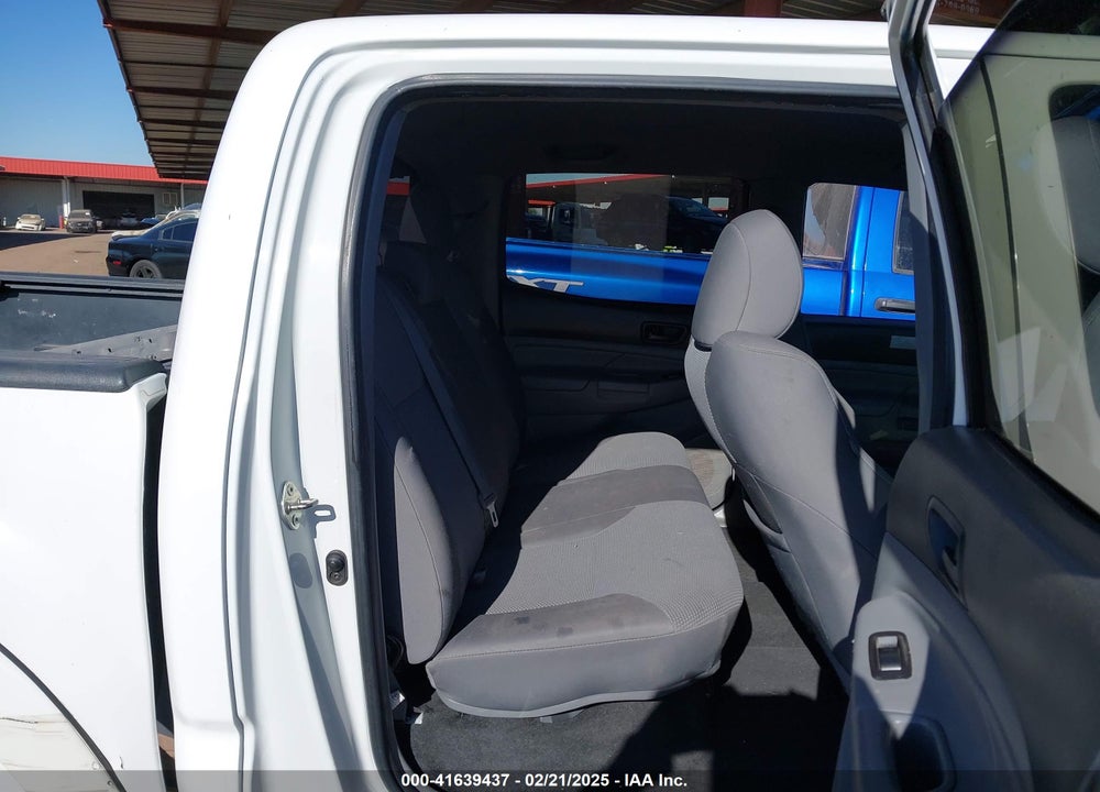 2015 TOYOTA TACOMA VIN: 5TFLU4EN6FX123802