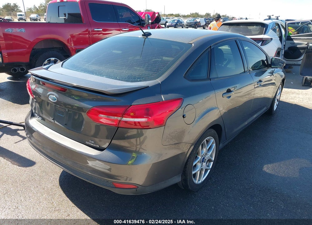 2015 FORD FOCUS SE VIN: 1FADP3F27FL293500