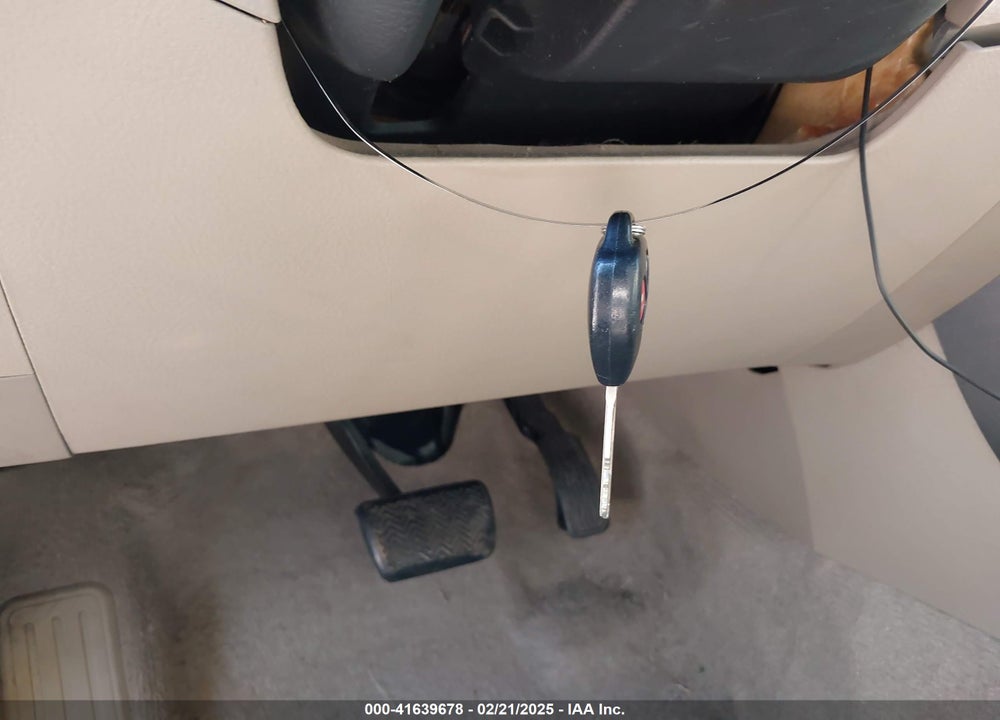 2011 TOYOTA RAV4 VIN: 2T3JF4DV3BW099265