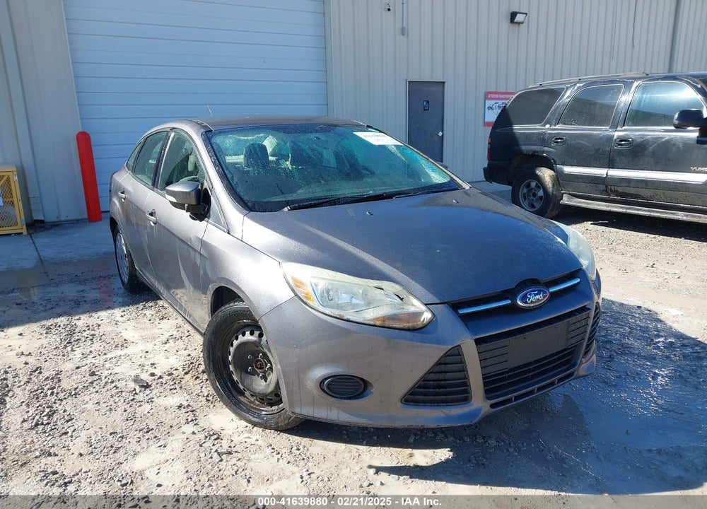 2014 FORD FOCUS VIN: 1FADP3F24EL422310