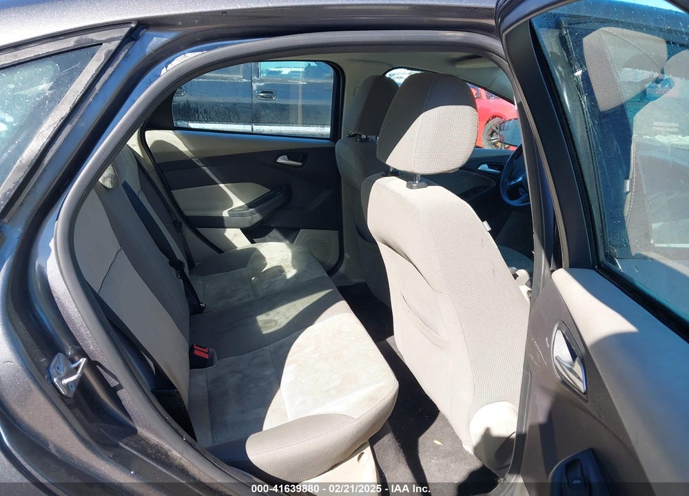 2014 FORD FOCUS VIN: 1FADP3F24EL422310