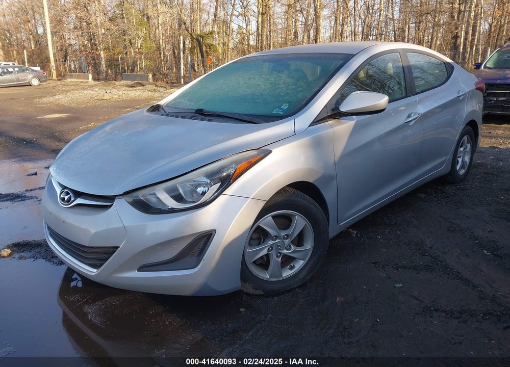 2014 HYUNDAI ELANTRA VIN: 5NPDH4AE1EH523226