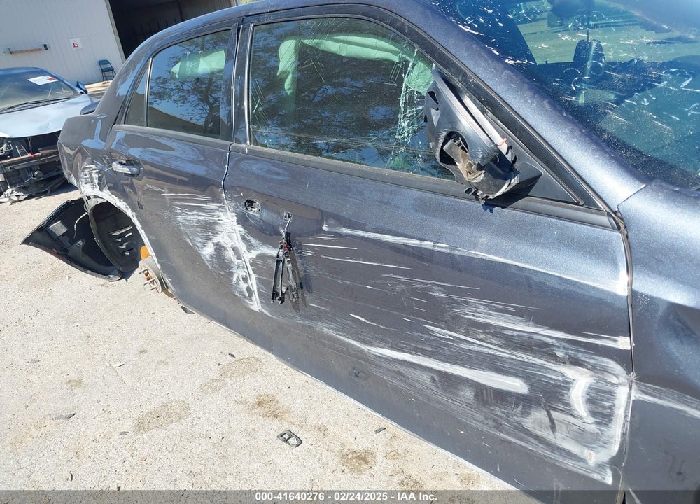 2018 CHRYSLER 300 VIN: 2C3CCABG9JH191147