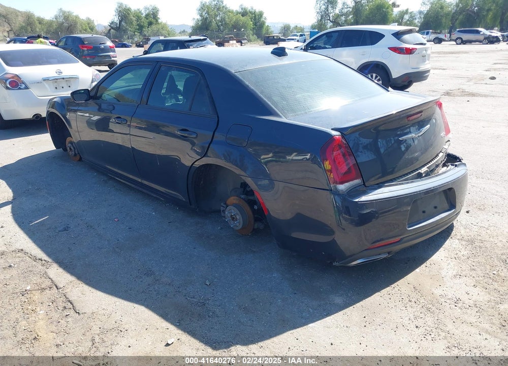 2018 CHRYSLER 300 VIN: 2C3CCABG9JH191147