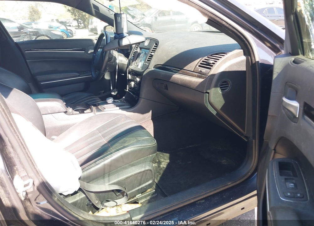 2018 CHRYSLER 300 VIN: 2C3CCABG9JH191147