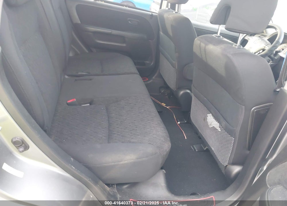 2005 HONDA CR-V LX VIN: SHSRD68565U307026