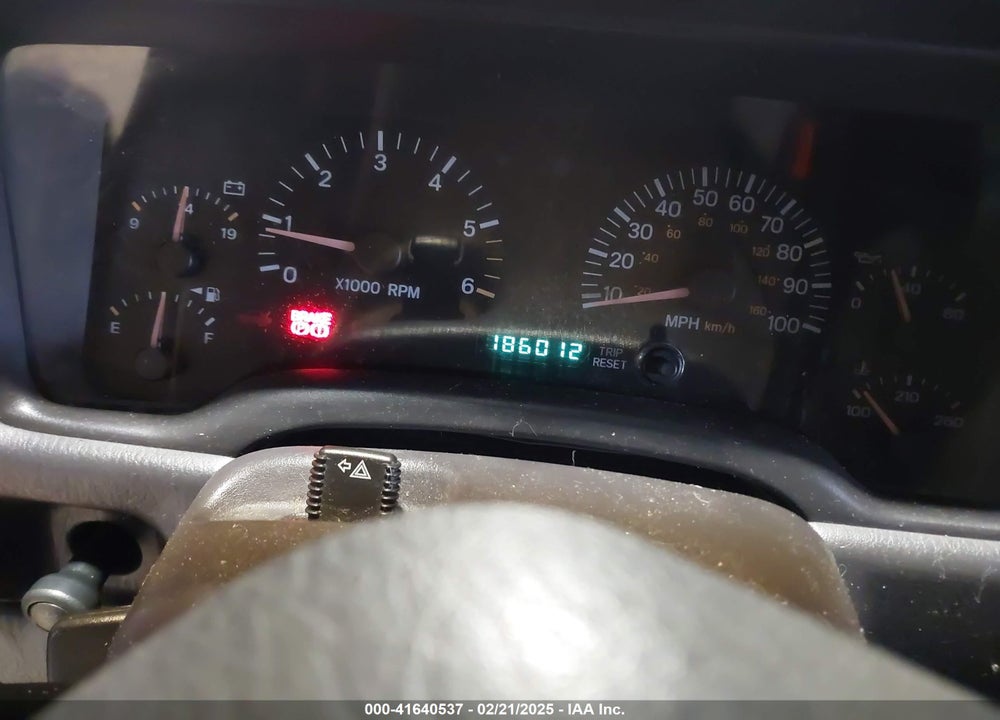 2000 JEEP CHEROKEE VIN: 1J4FF48S2YL236238
