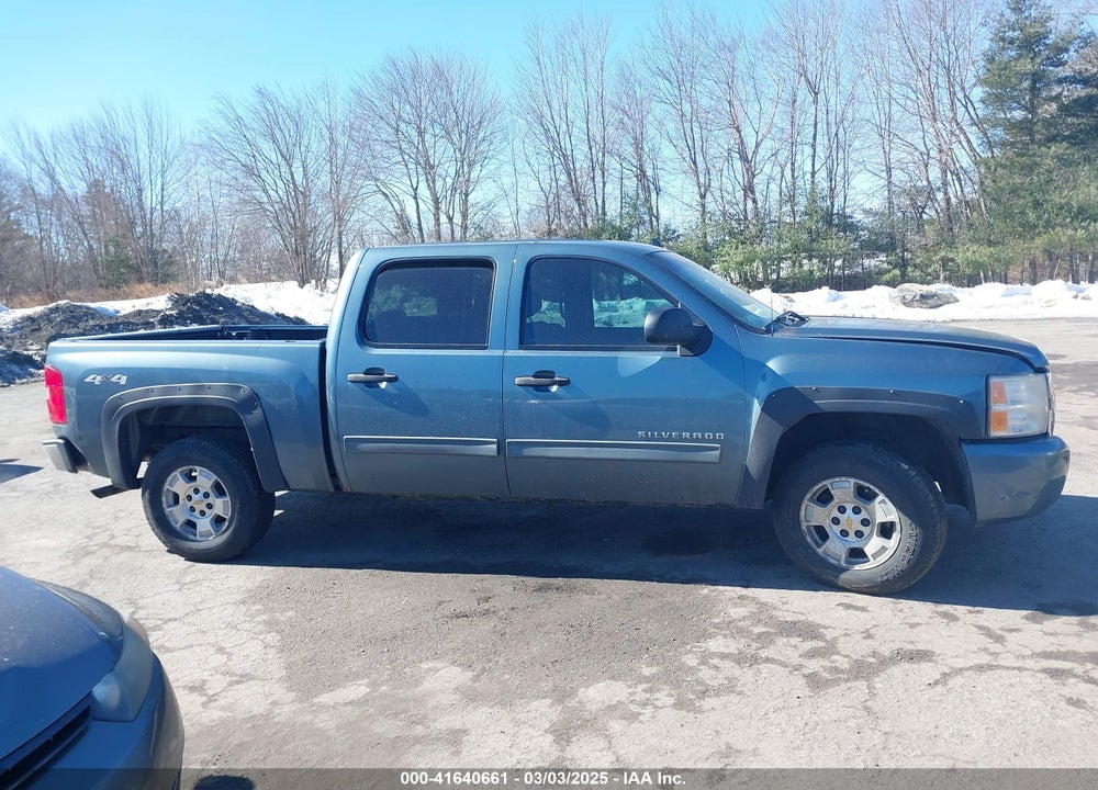 2011 CHEVROLET SILVERADO 1500 VIN: 3GCPKREA0BG178357