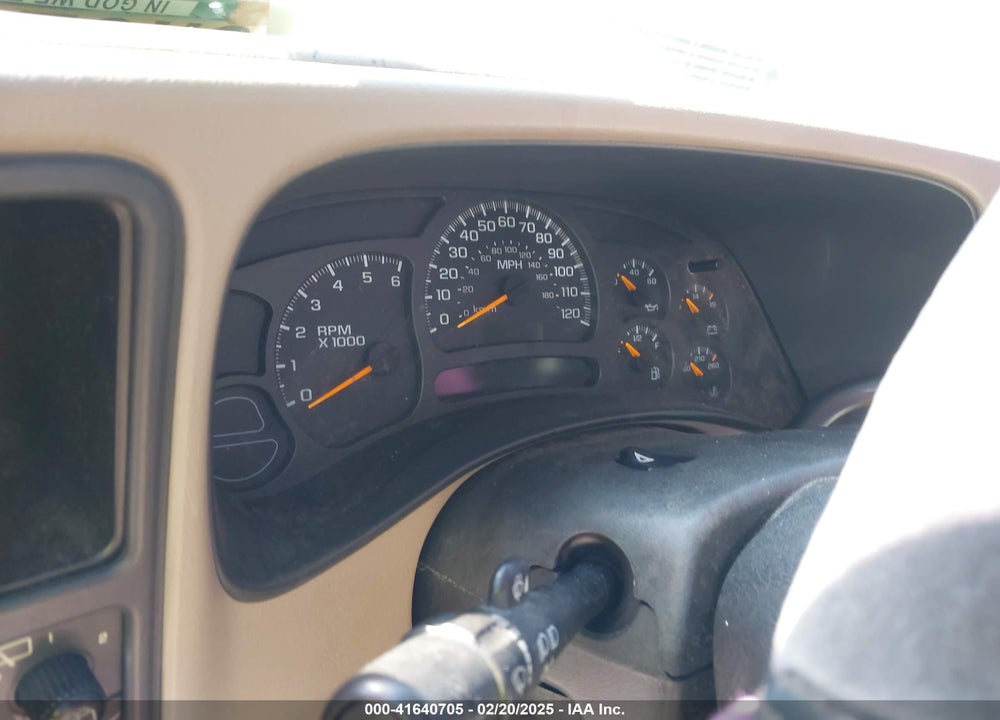 2003 CHEVROLET SUBURBAN 1500 LS VIN: 3GNEC16Z83G177914