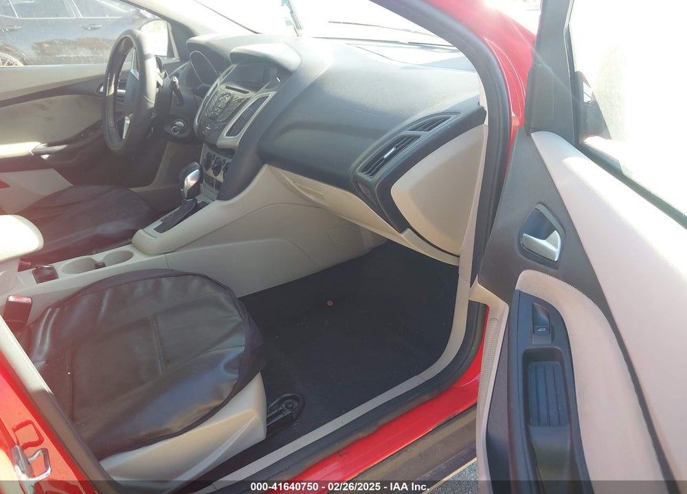 2013 FORD FOCUS VIN: 1FADP3K20DL267548