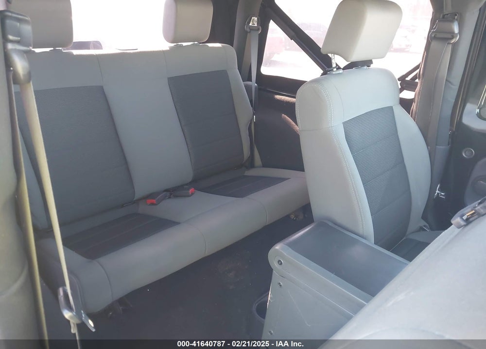 2008 JEEP WRANGLER X VIN: 1J4FA24198L653551