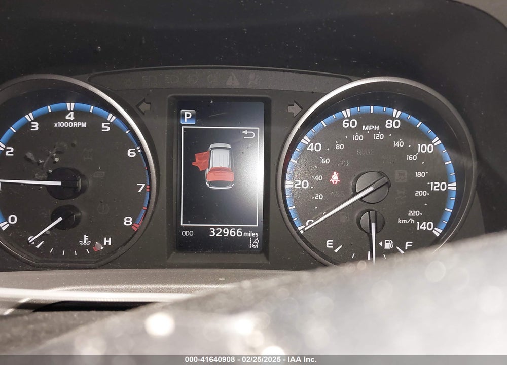 2018 TOYOTA RAV4 XLE VIN: 2T3RFREV1JW793515