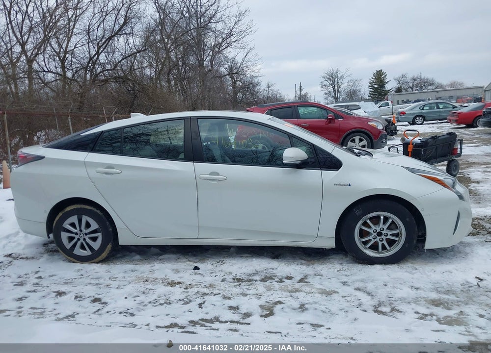 2018 TOYOTA PRIUS VIN: JTDKARFU9J3054742