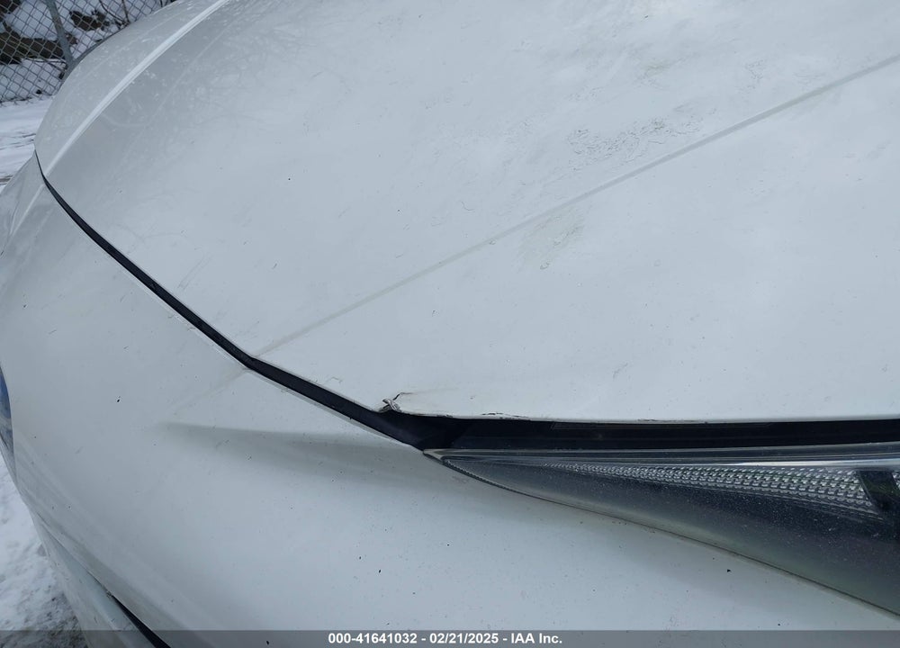 2018 TOYOTA PRIUS VIN: JTDKARFU9J3054742