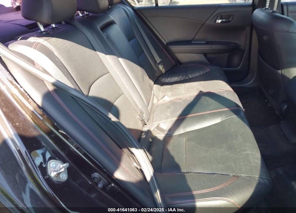 2017 HONDA ACCORD SEDAN VIN: 1HGCR2F17HA040775