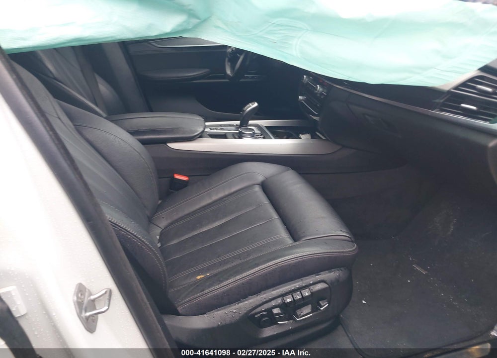 2017 BMW X5 VIN: 5UXKR6C39H0U13472